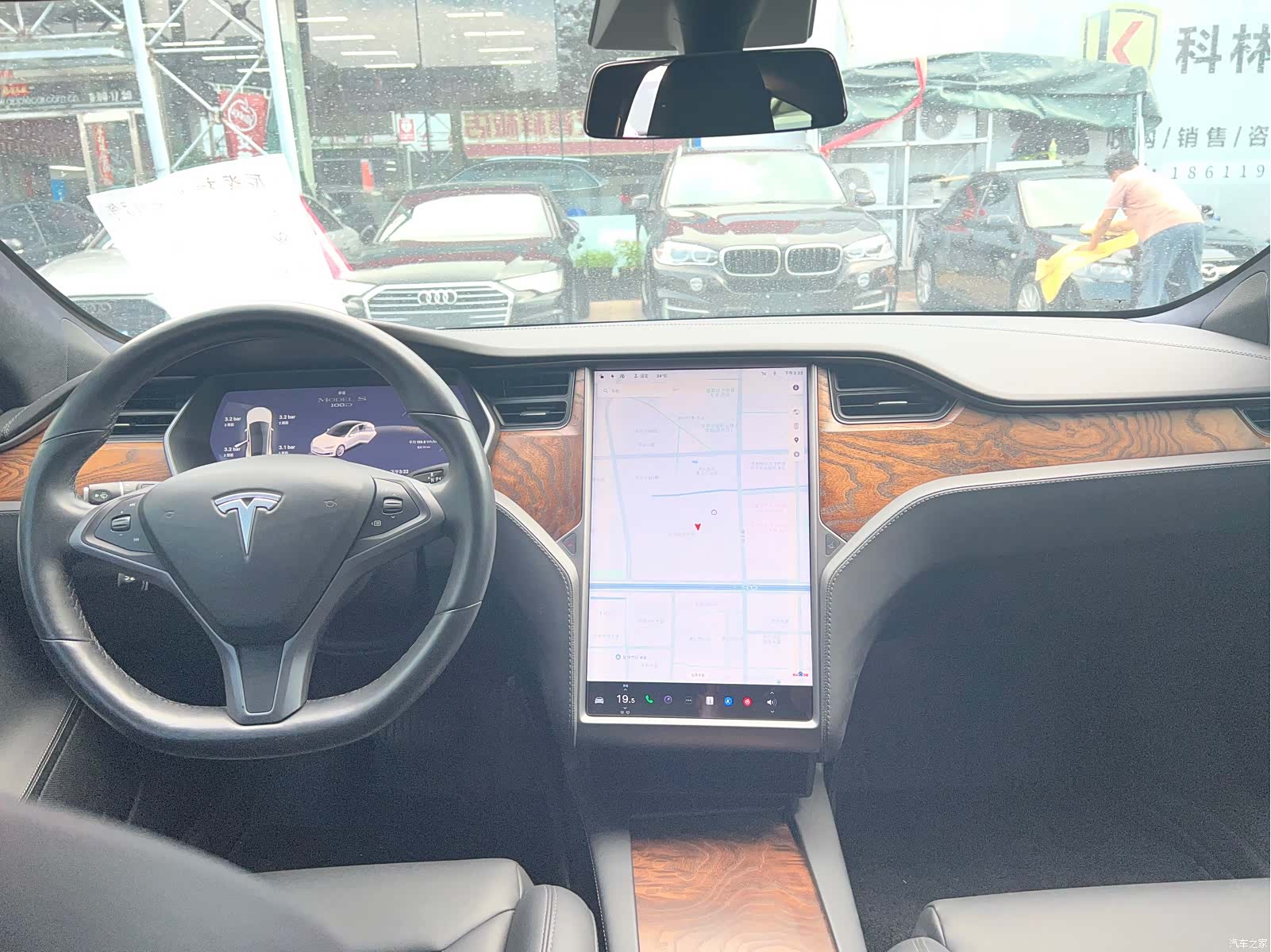 Tesla Model S, 2019 10