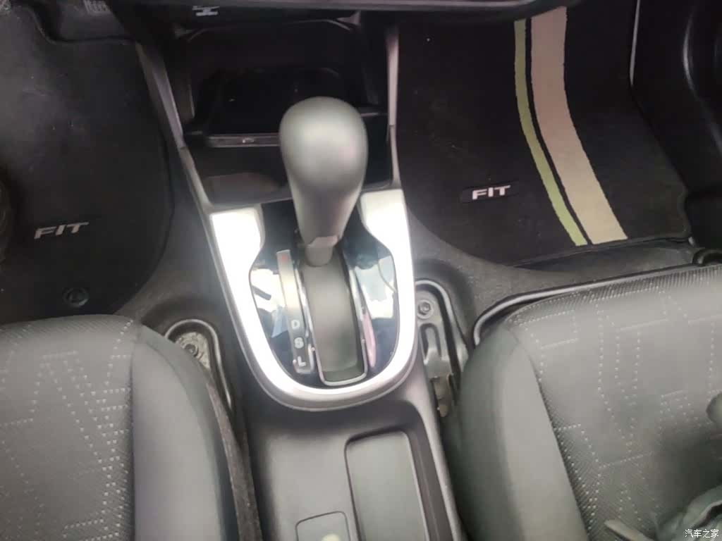 Honda Fit, 2016 10