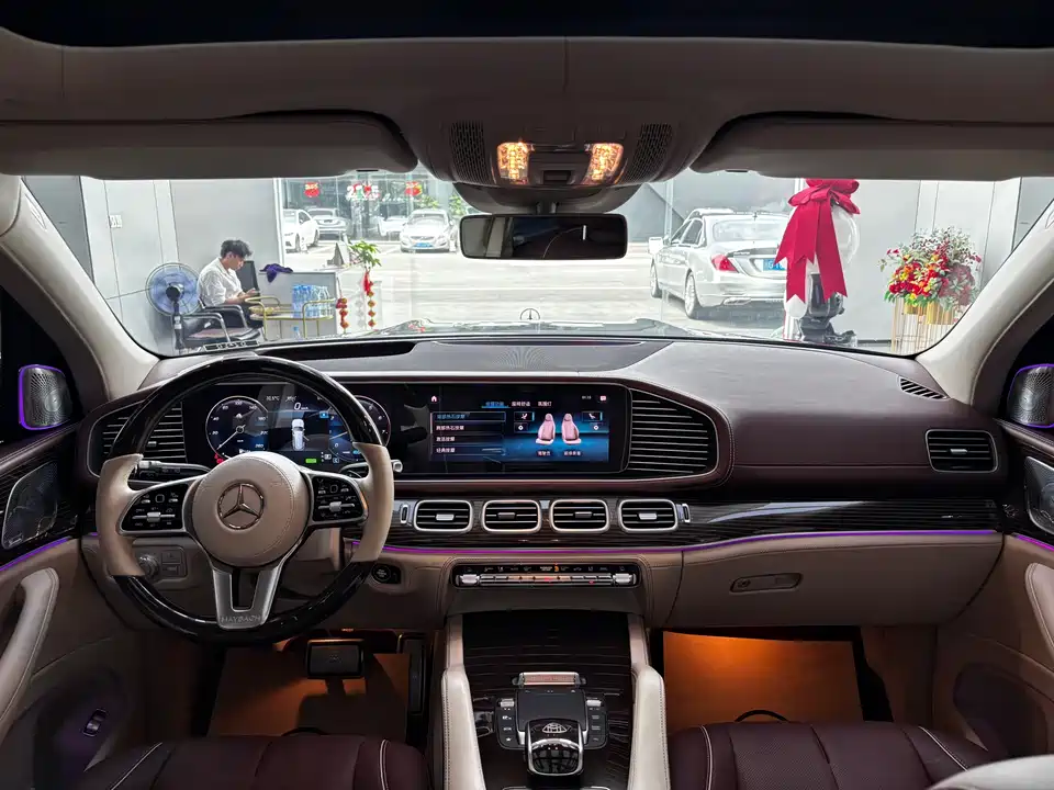 Mercedes-Benz GLS Mercedes-Benz GLS