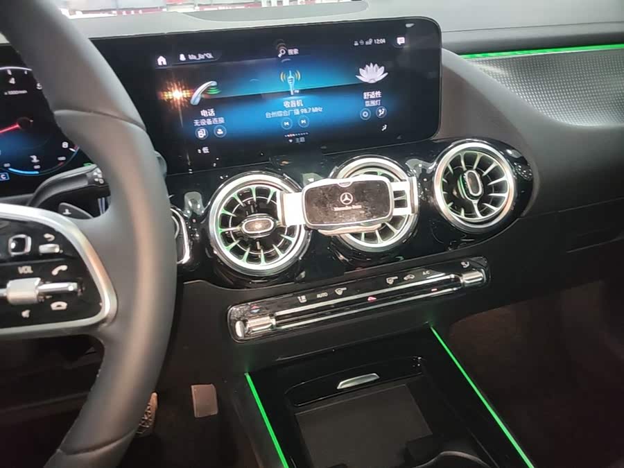 Mercedes-Benz GLA 2023, фото 13