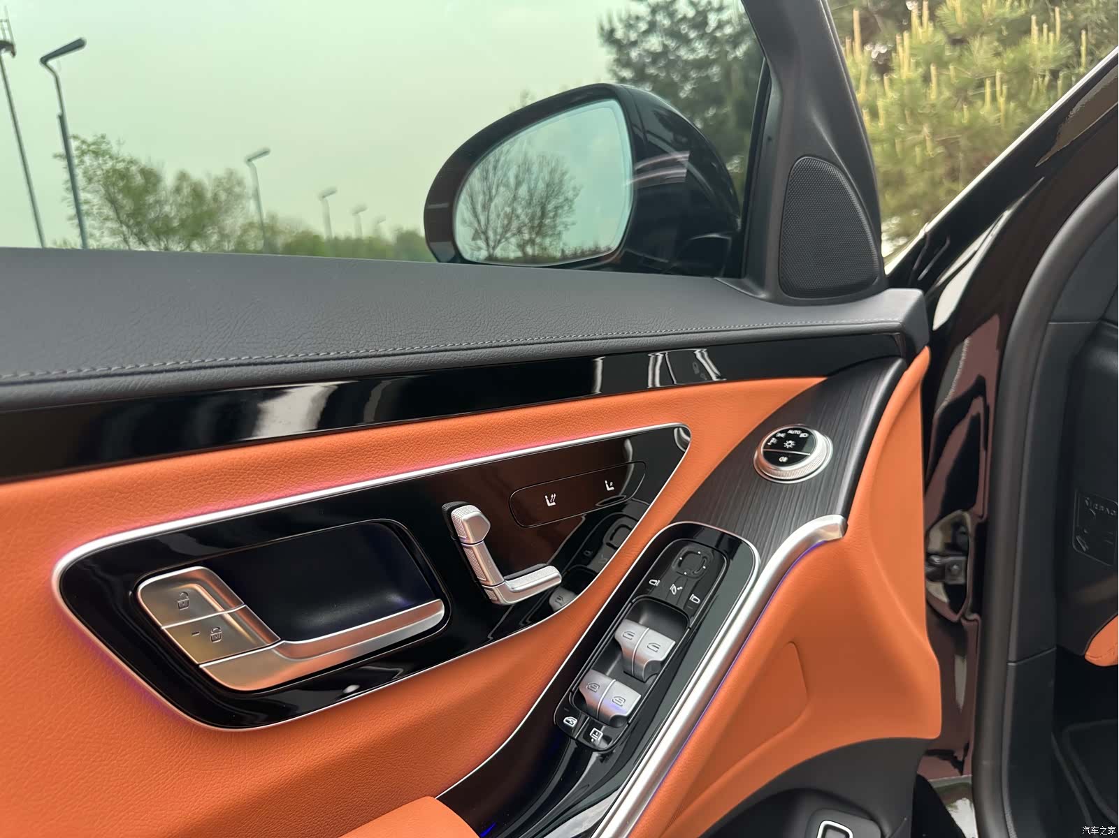 Mercedes-Benz S-Class, 2025 4