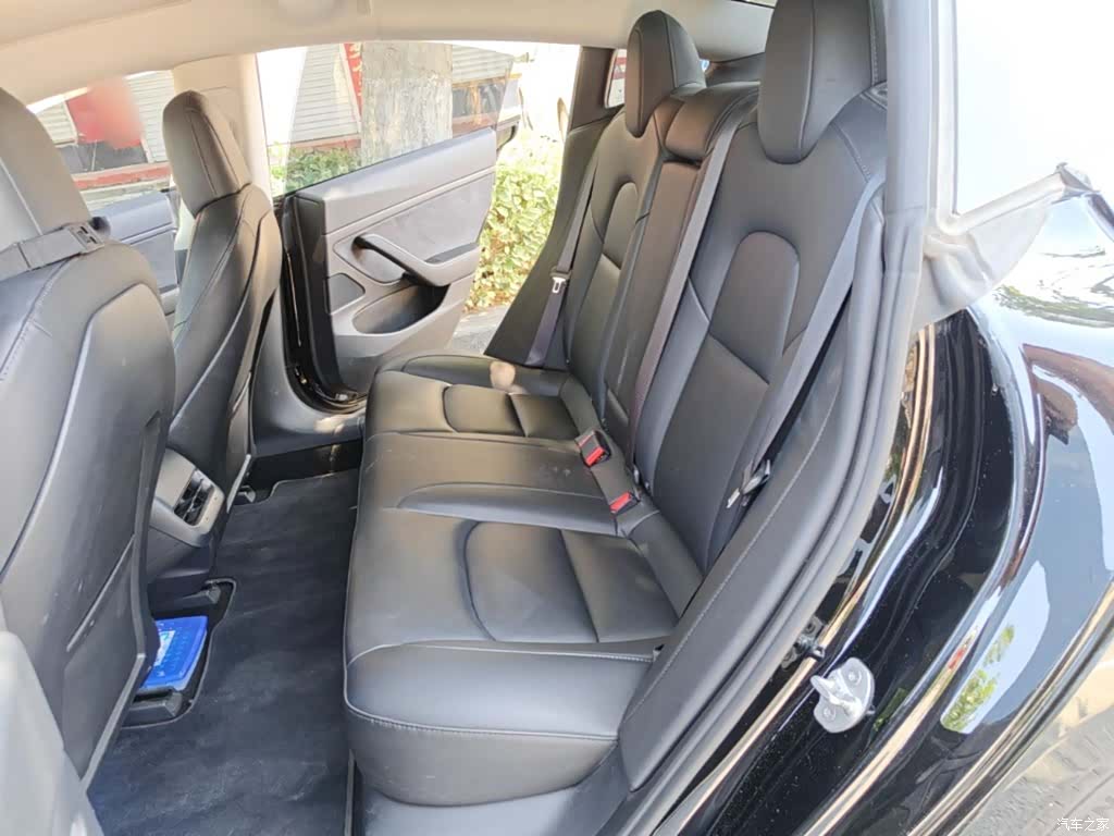 Tesla Model 3, 2020 17