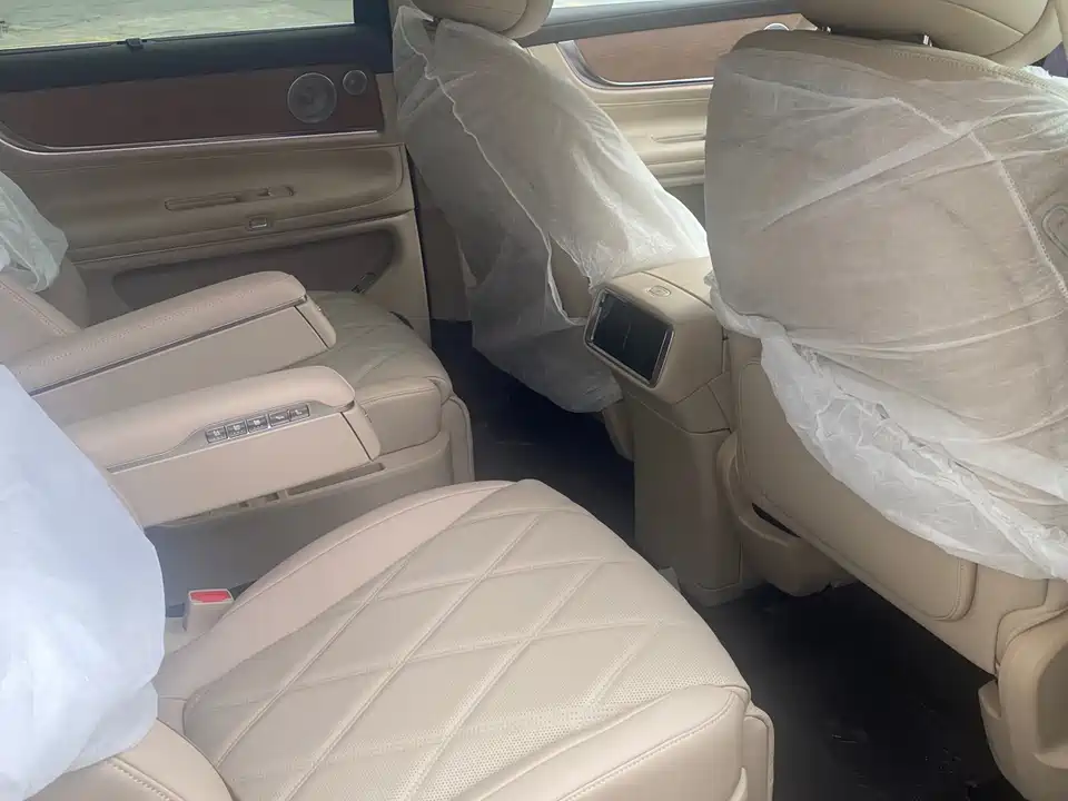 AITO Ask the world M9