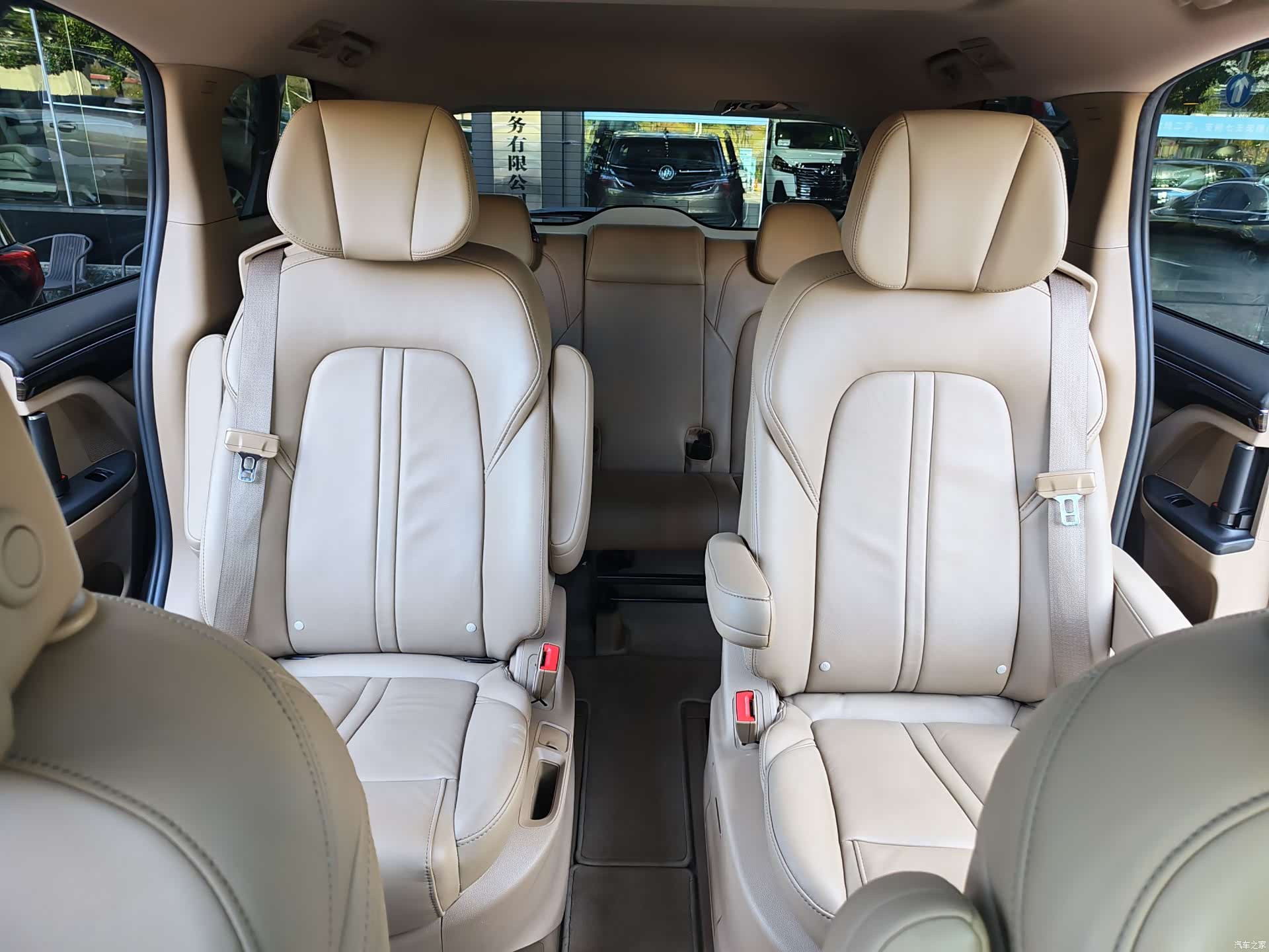 Buick GL8, 2019 11