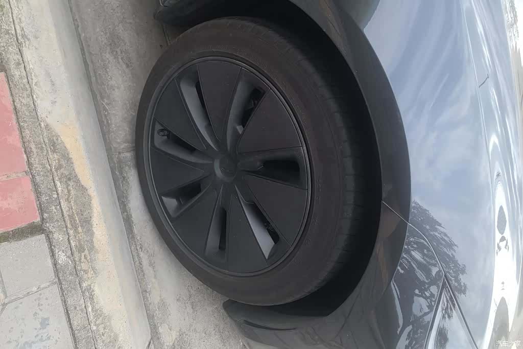 Tesla Model 3, 2026 6