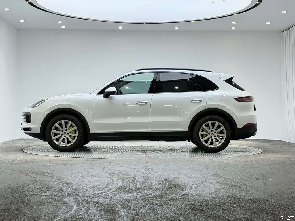 Porsche Cayenne, 2019 все фото
