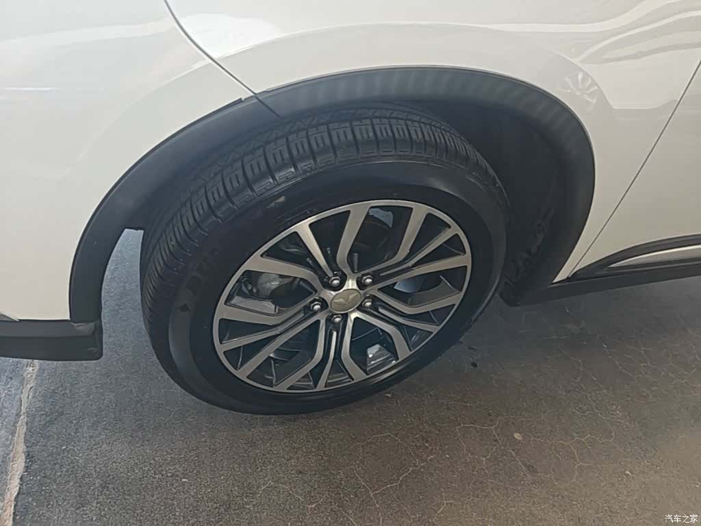 Mitsubishi Outlander, 2017 25