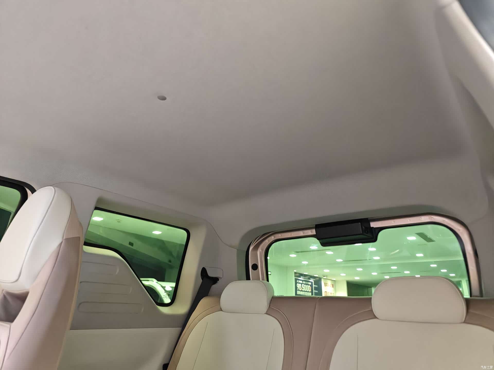 Geely Panda, 2025 21
