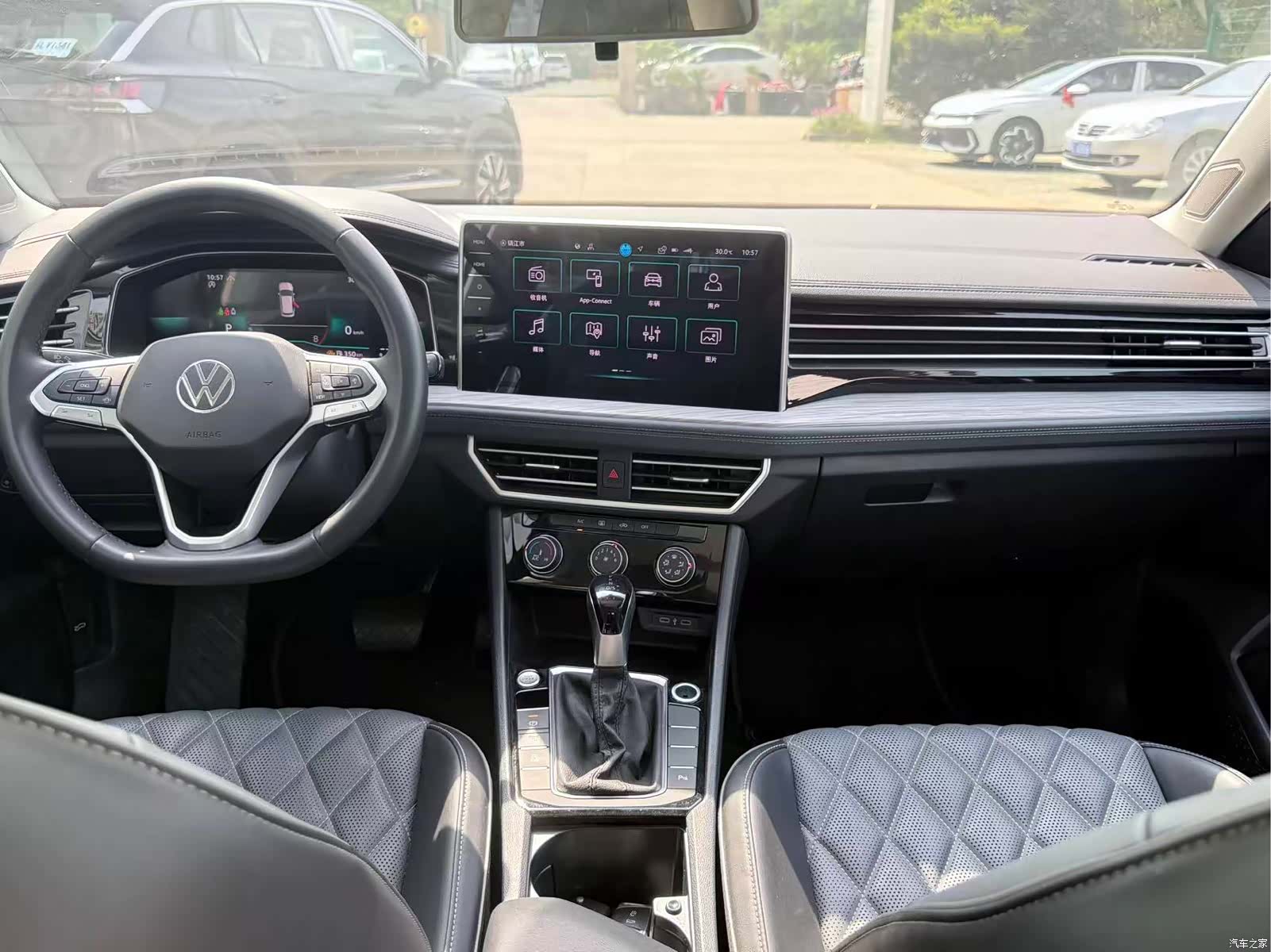 Volkswagen Sagitar, 2024 6