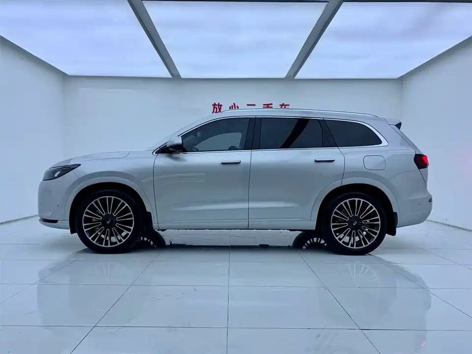 AITO Ask the world M7