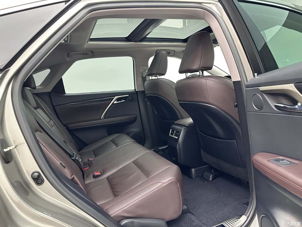 Lexus RX, 2022 23