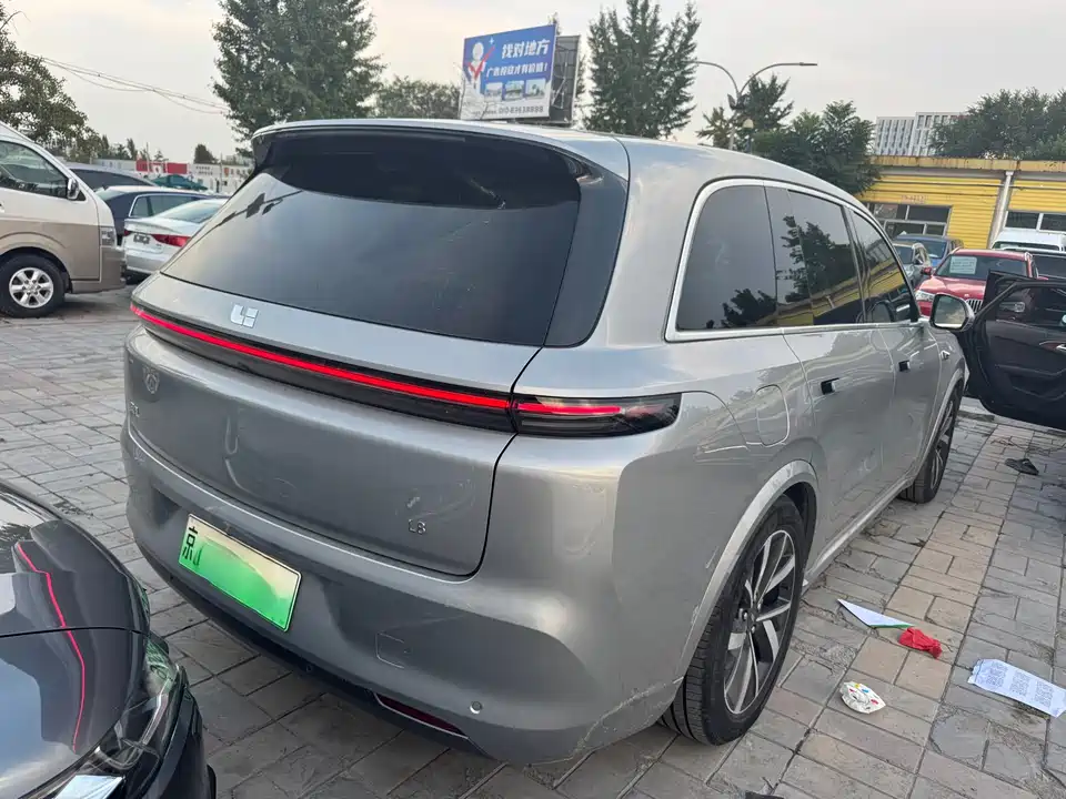 Li Auto Ideal L8
