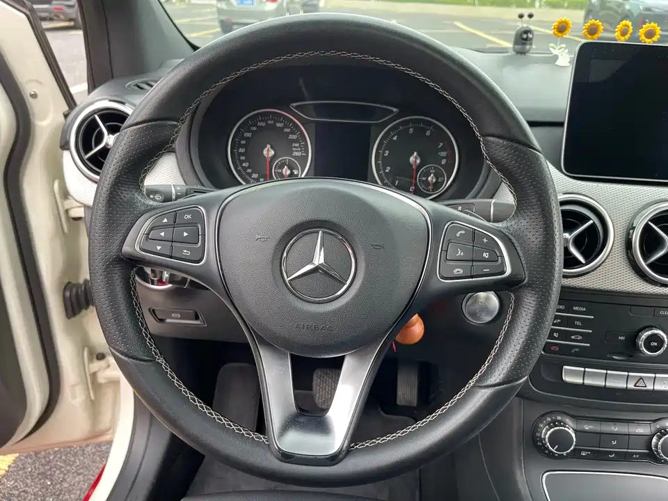 Mercedes-Benz Class B