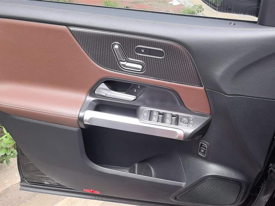 Mercedes-Benz GLB Mercedes-Benz GLB