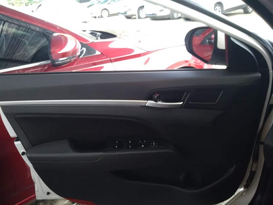 Hyundai Lead