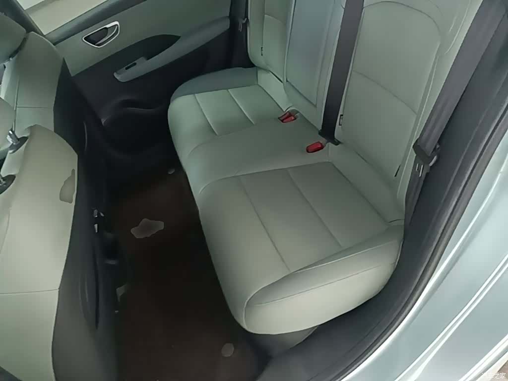 Roewe D6, 2025 17