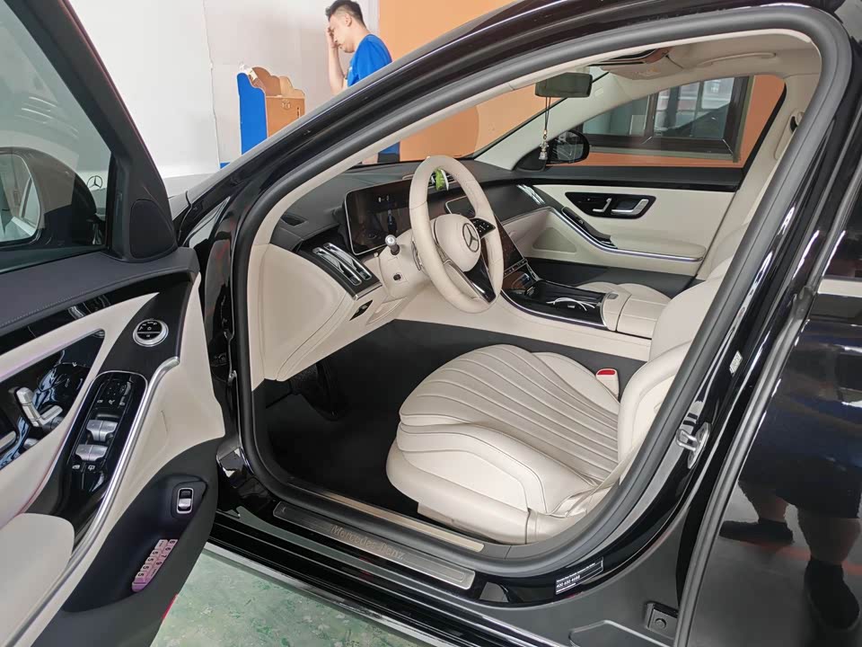 Mercedes-Benz S-class Mercedes-Benz S-class