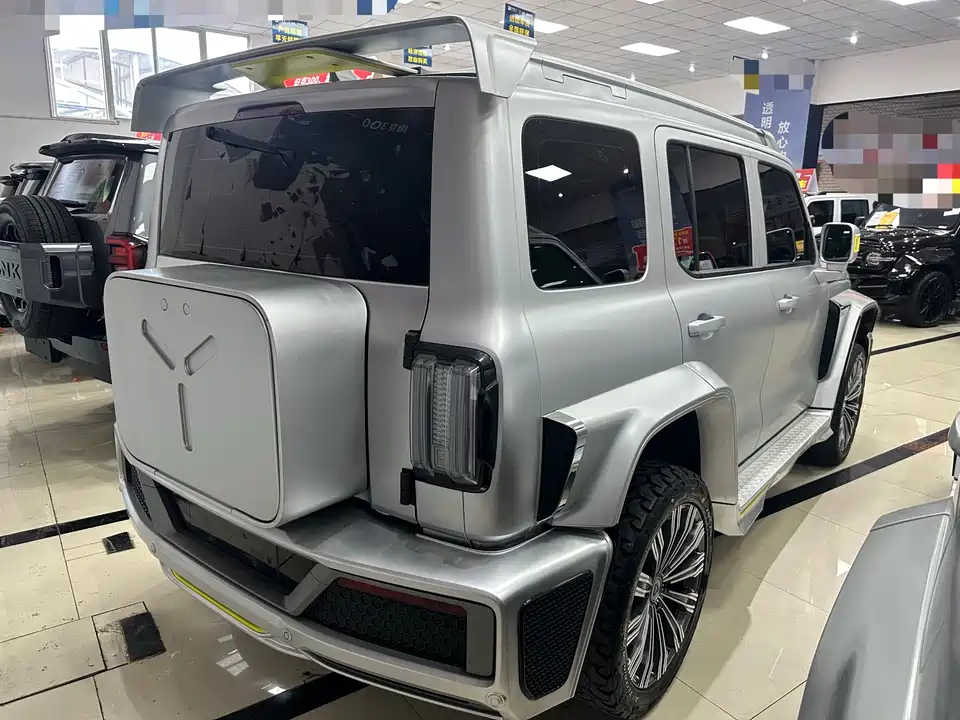 CrossBoundary Co-creation tank 300