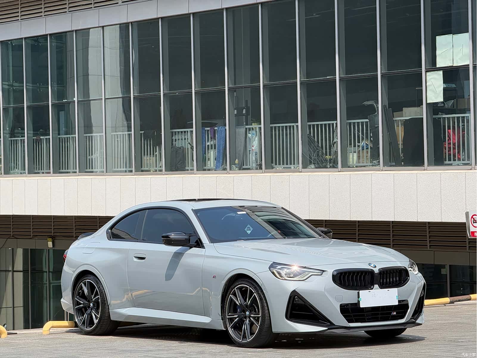 BMW M2, 2025 7