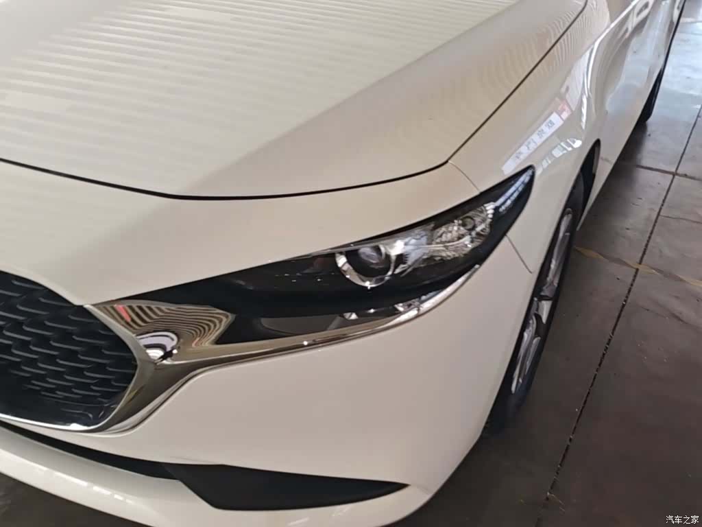 Mazda Mazda3, 2021 24
