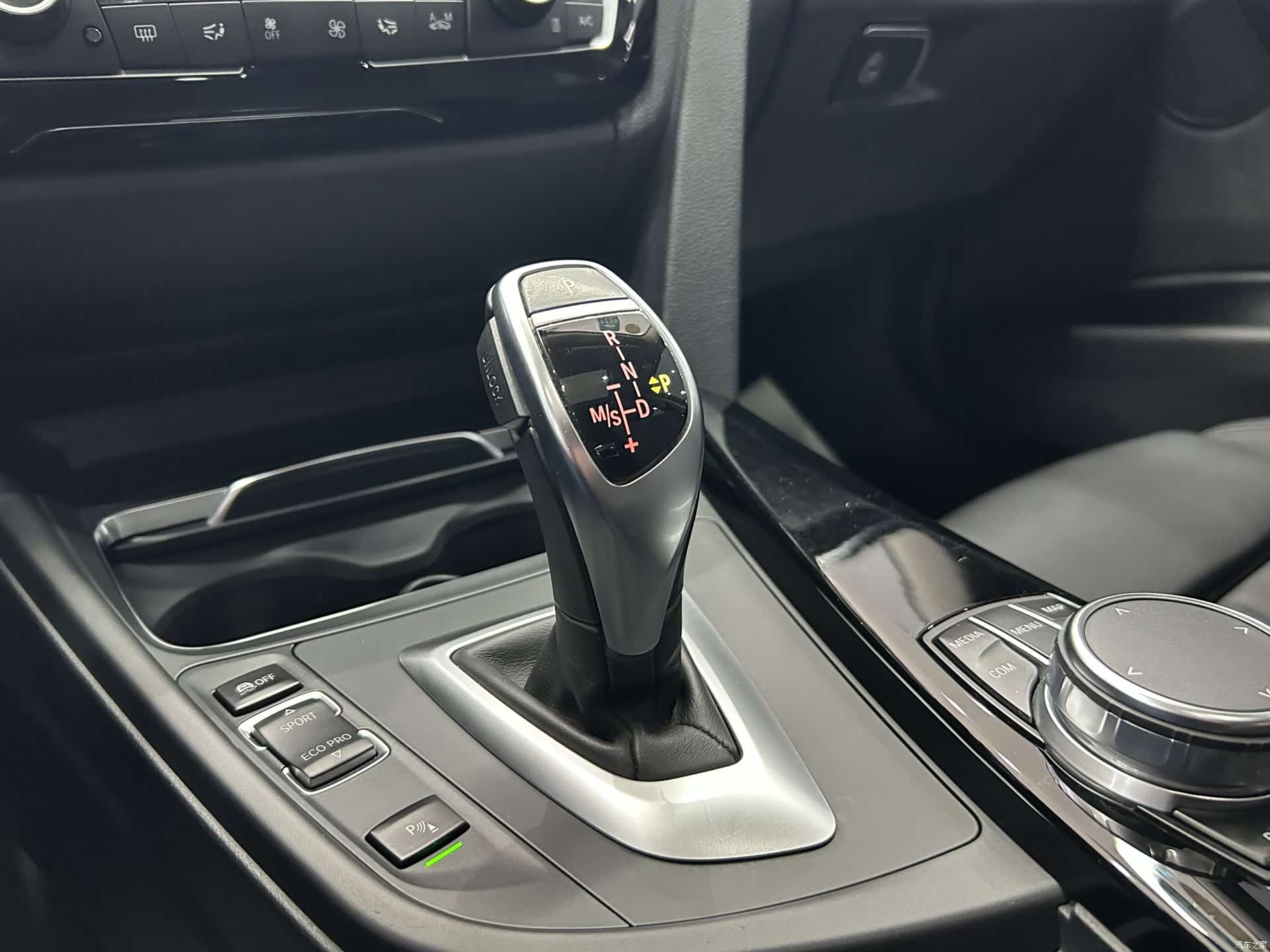 BMW 3 Series, 2018 10