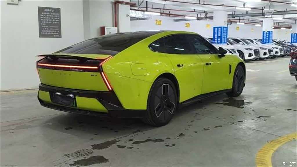 Xpeng P7, 2025 8