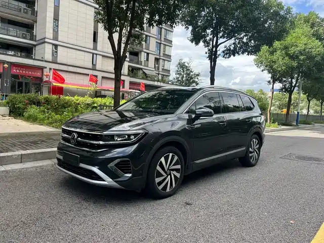 Volkswagen Talagon 2022 — купить из Китая под заказ