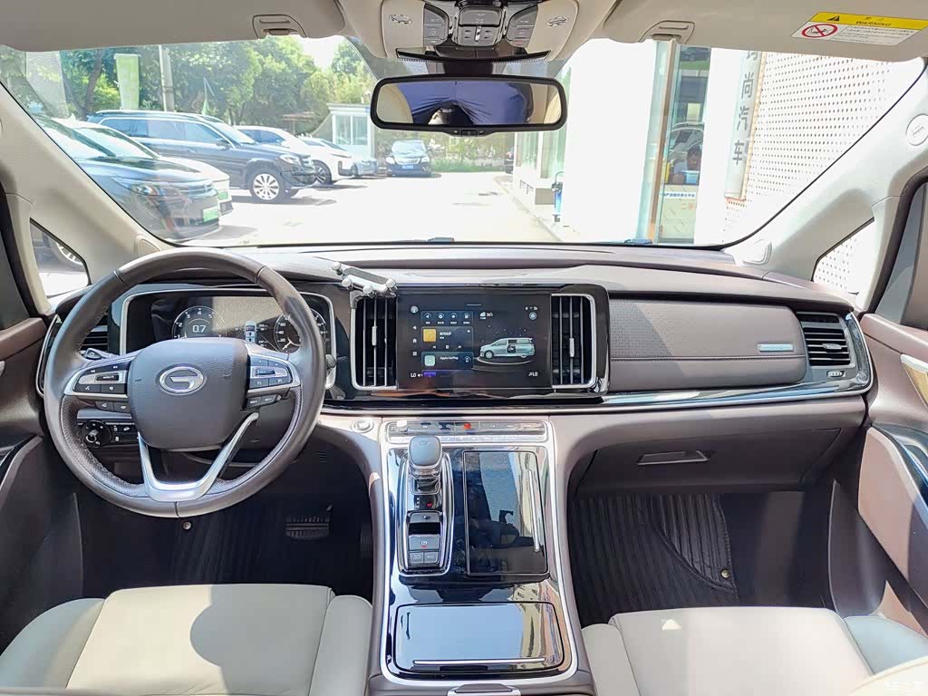 Trumpchi M8, 2022 10