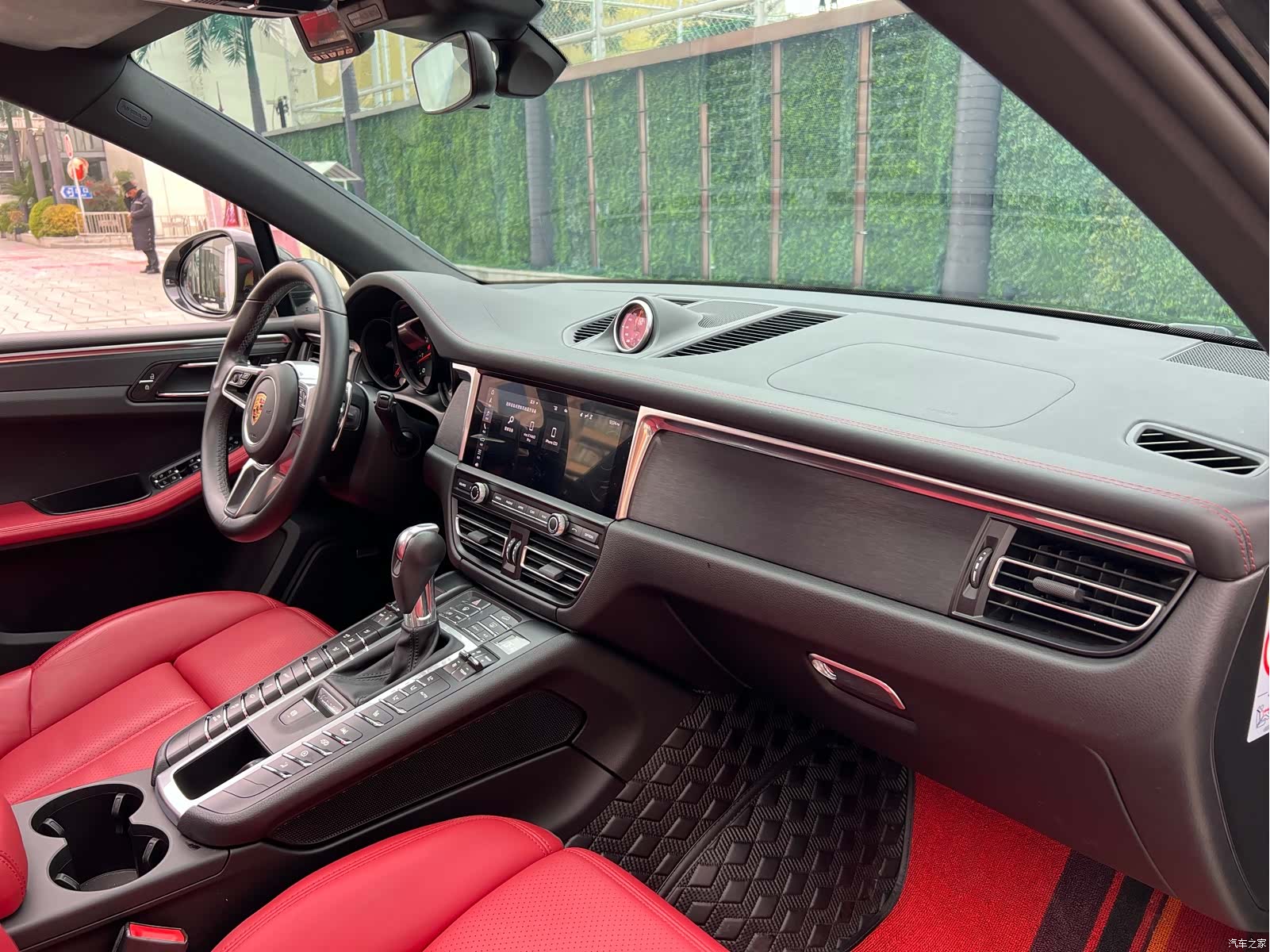Porsche Macan, 2021 11