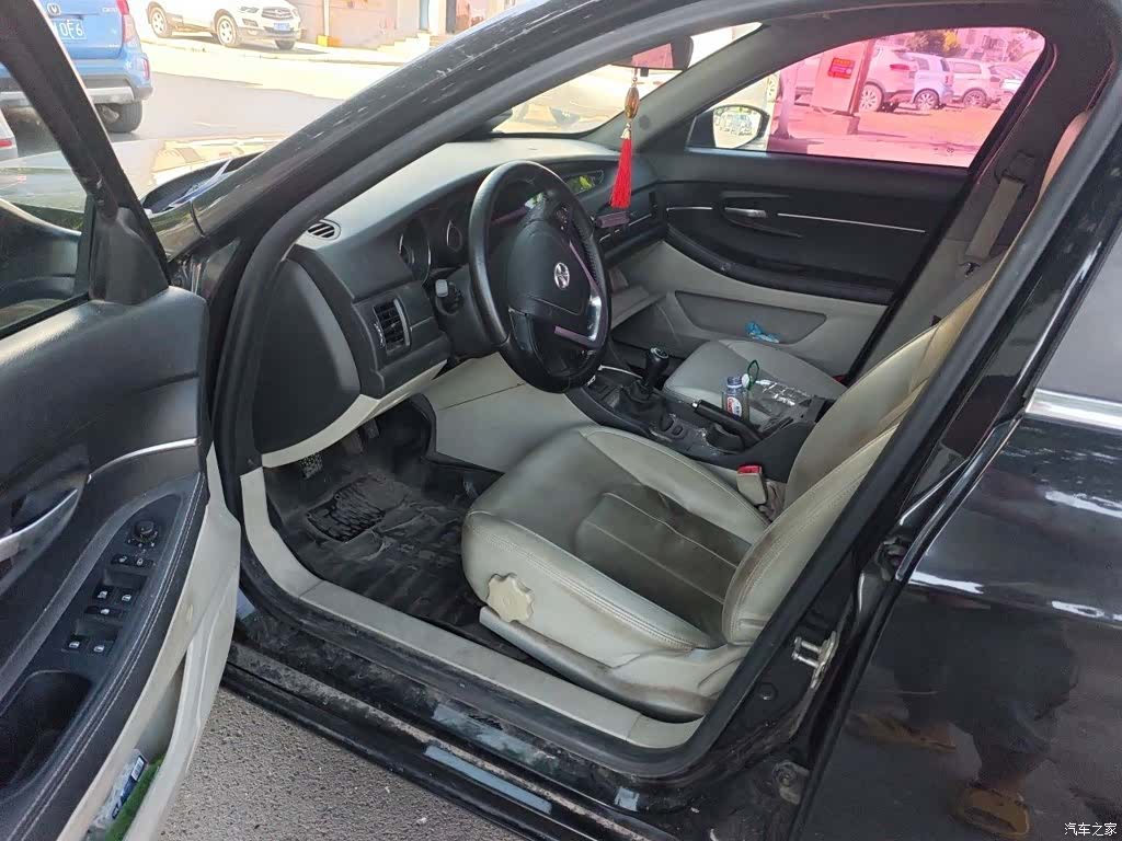 BAIC D50, 2015 13