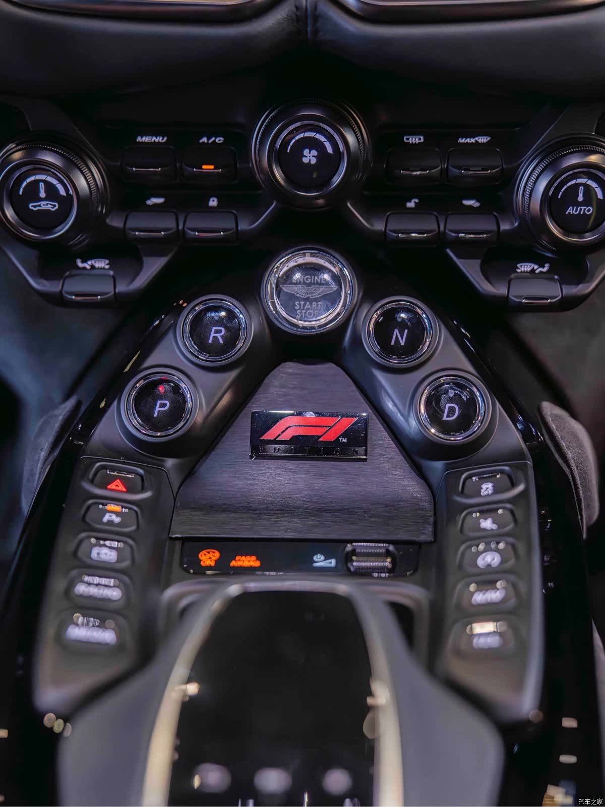 Aston Martin Vantage, 2024 18