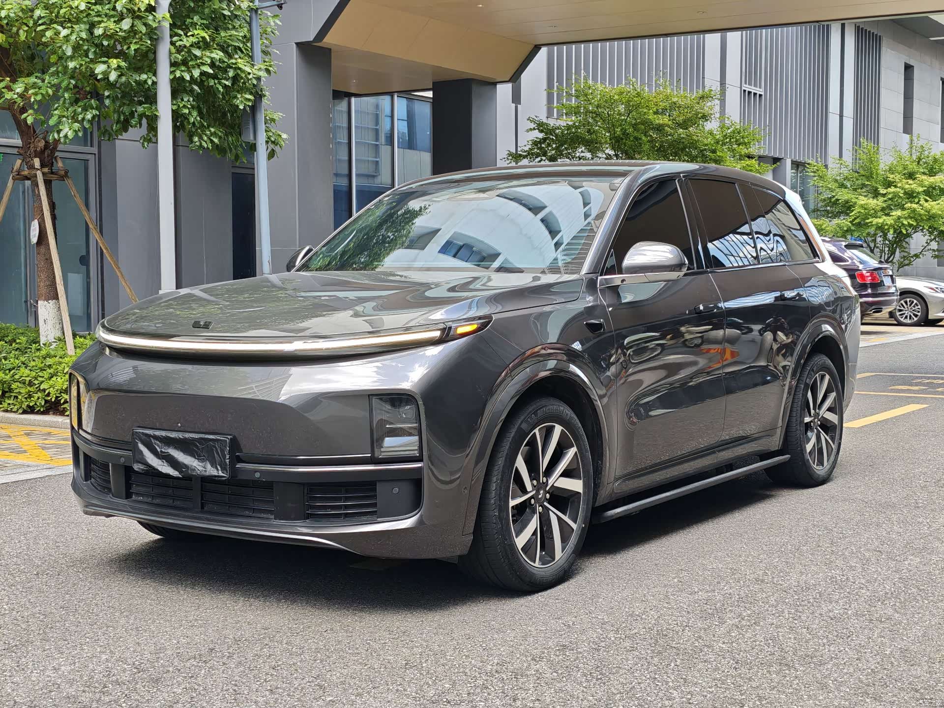Li Auto L8, 2023 1