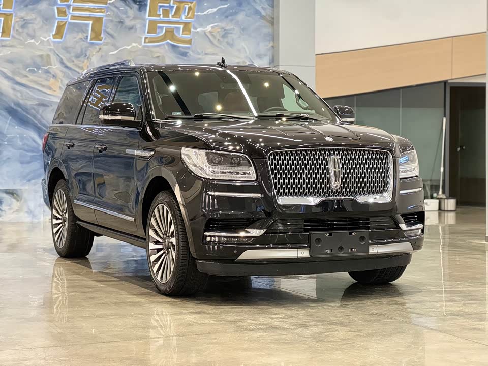 Lincoln Navigator