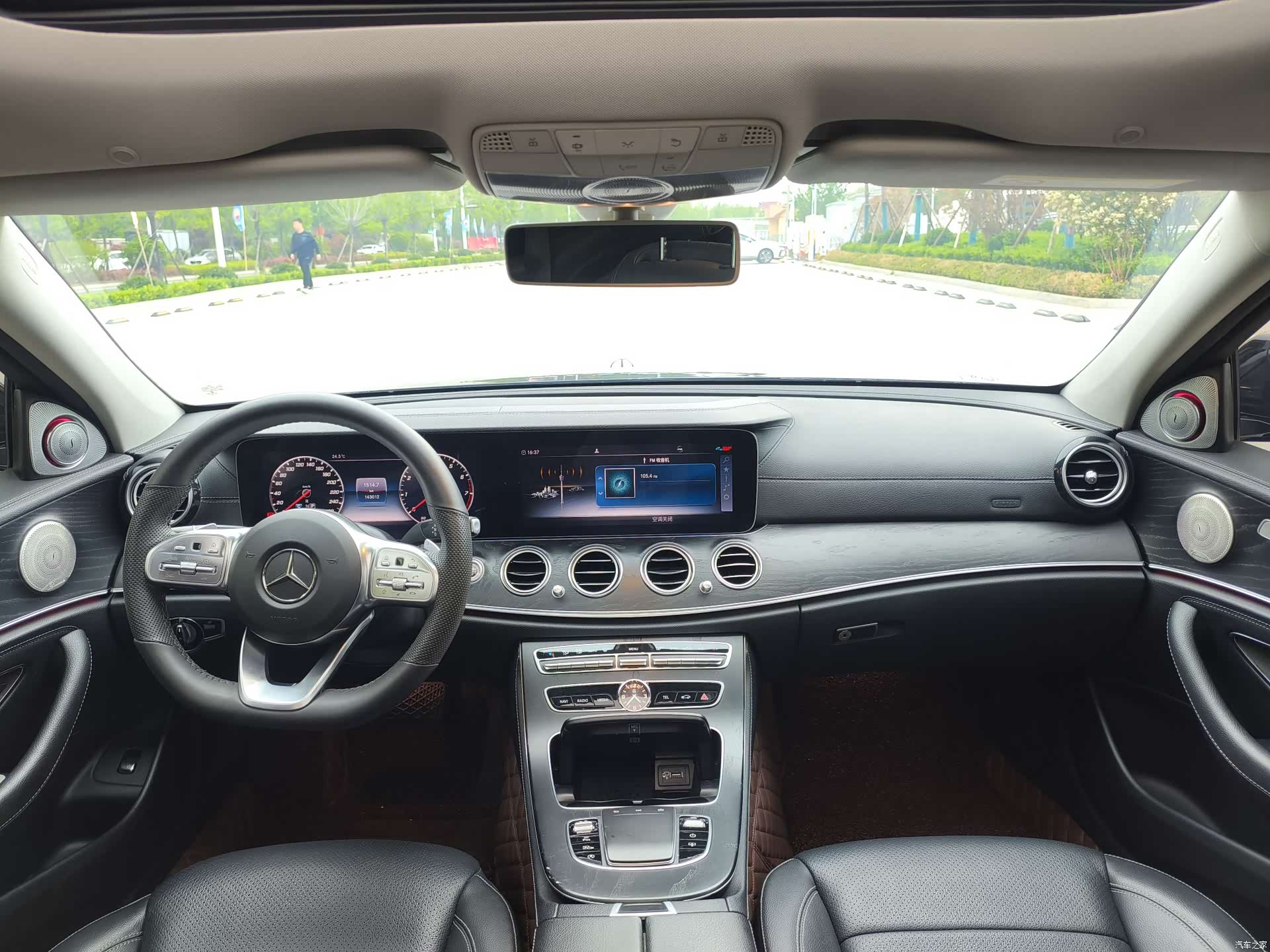 Mercedes-Benz E-Class, 2019 12