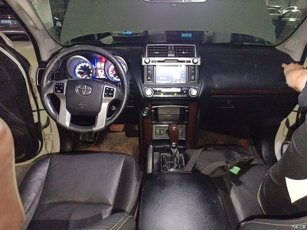 Toyota Prado, 2017 10