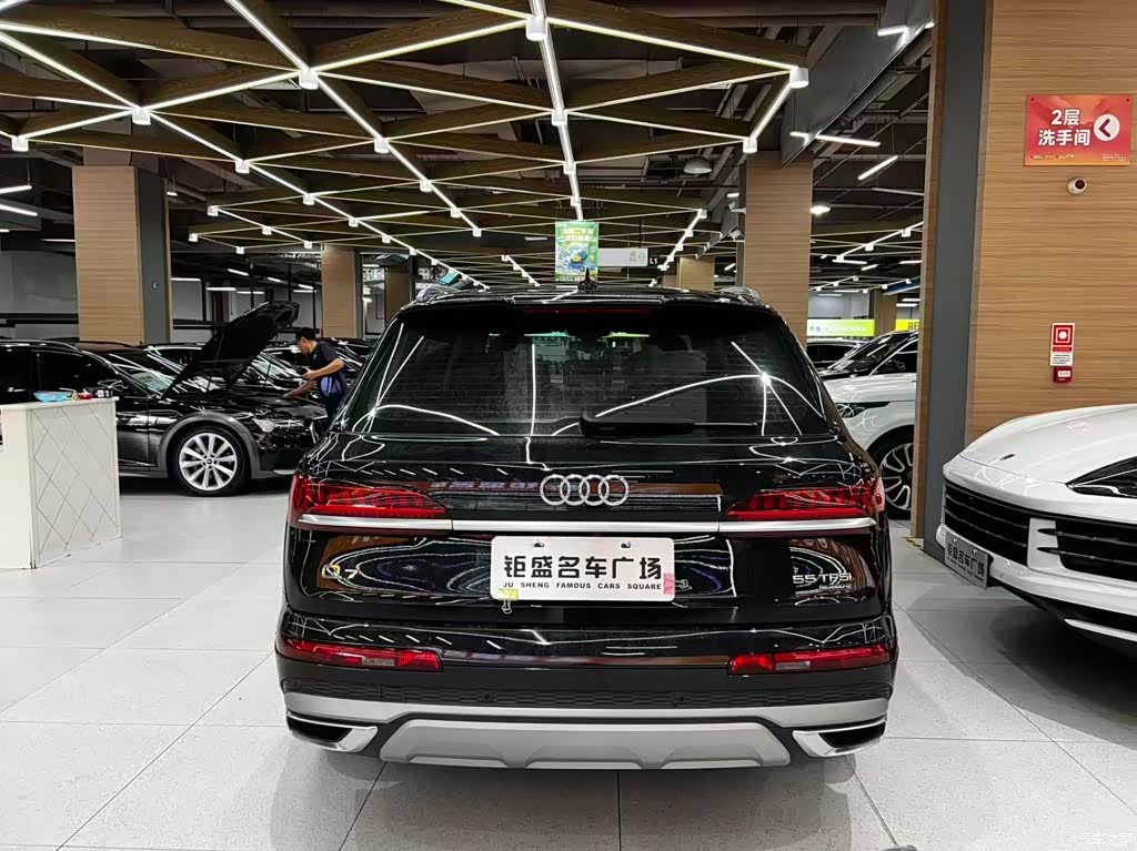 Audi Q7, 2021 3