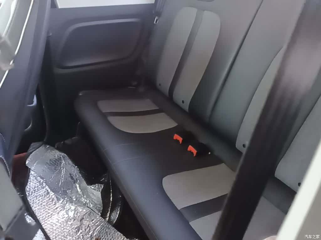 Wuling MINIEV, 2022 17