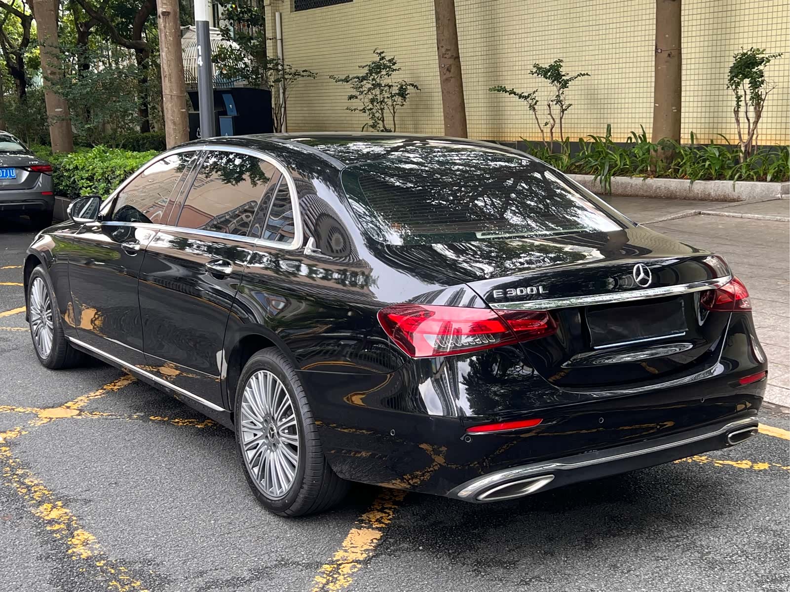 Mercedes-Benz E-Class, 2021 19