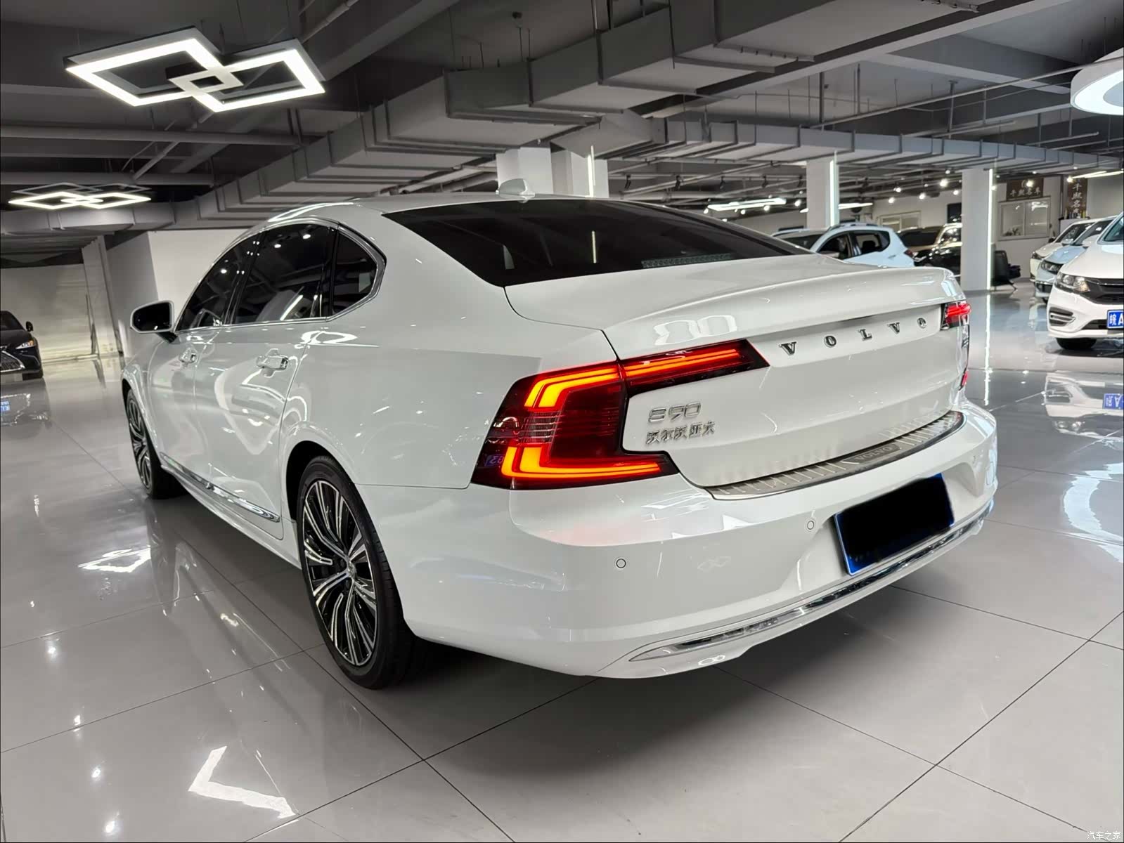 Volvo S90, 2022 6