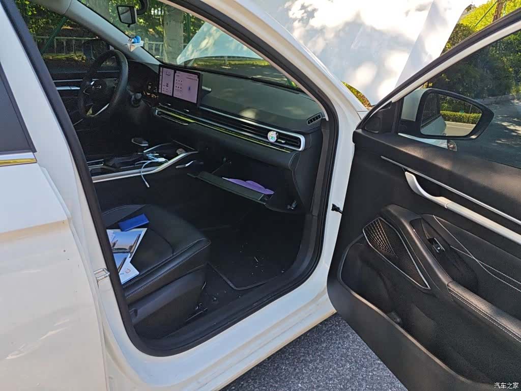 Geely Emgrand, 2024 21