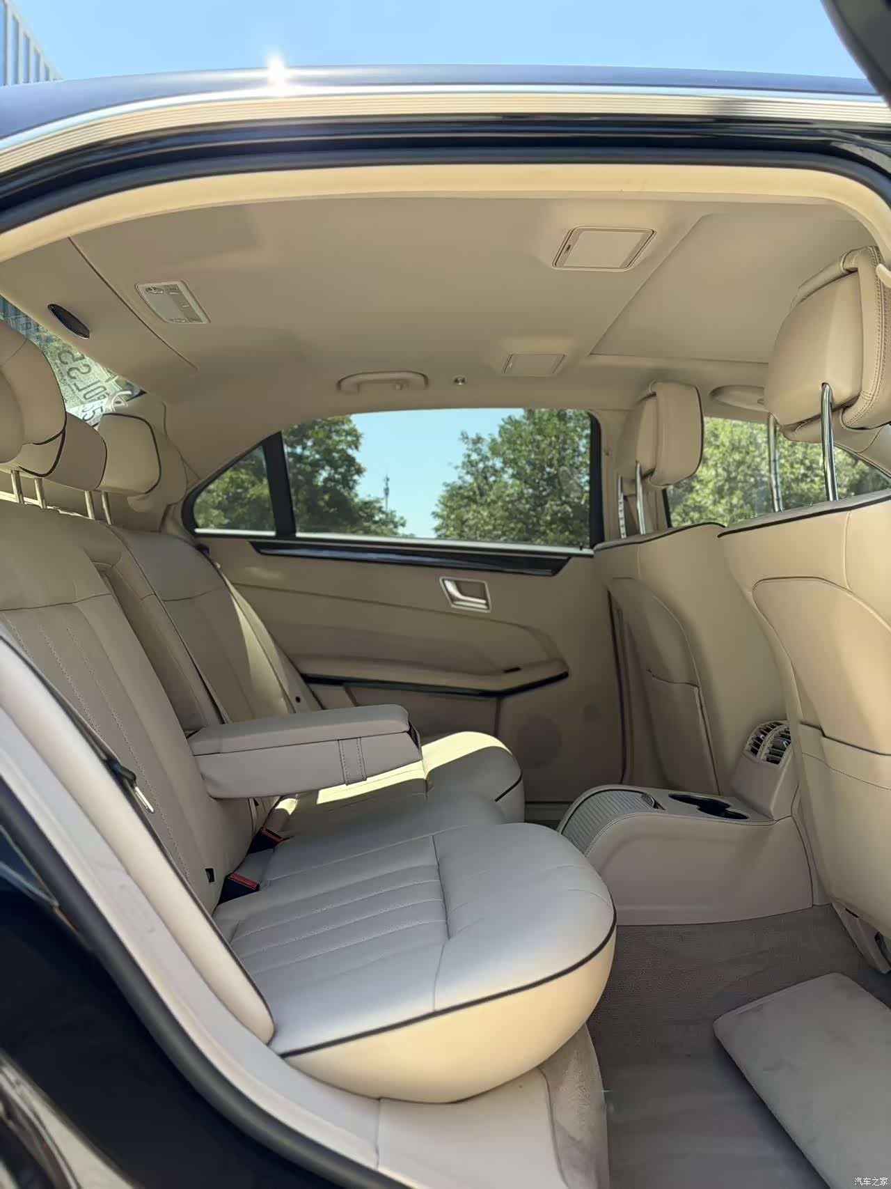 Mercedes-Benz E-Class, 2015 10
