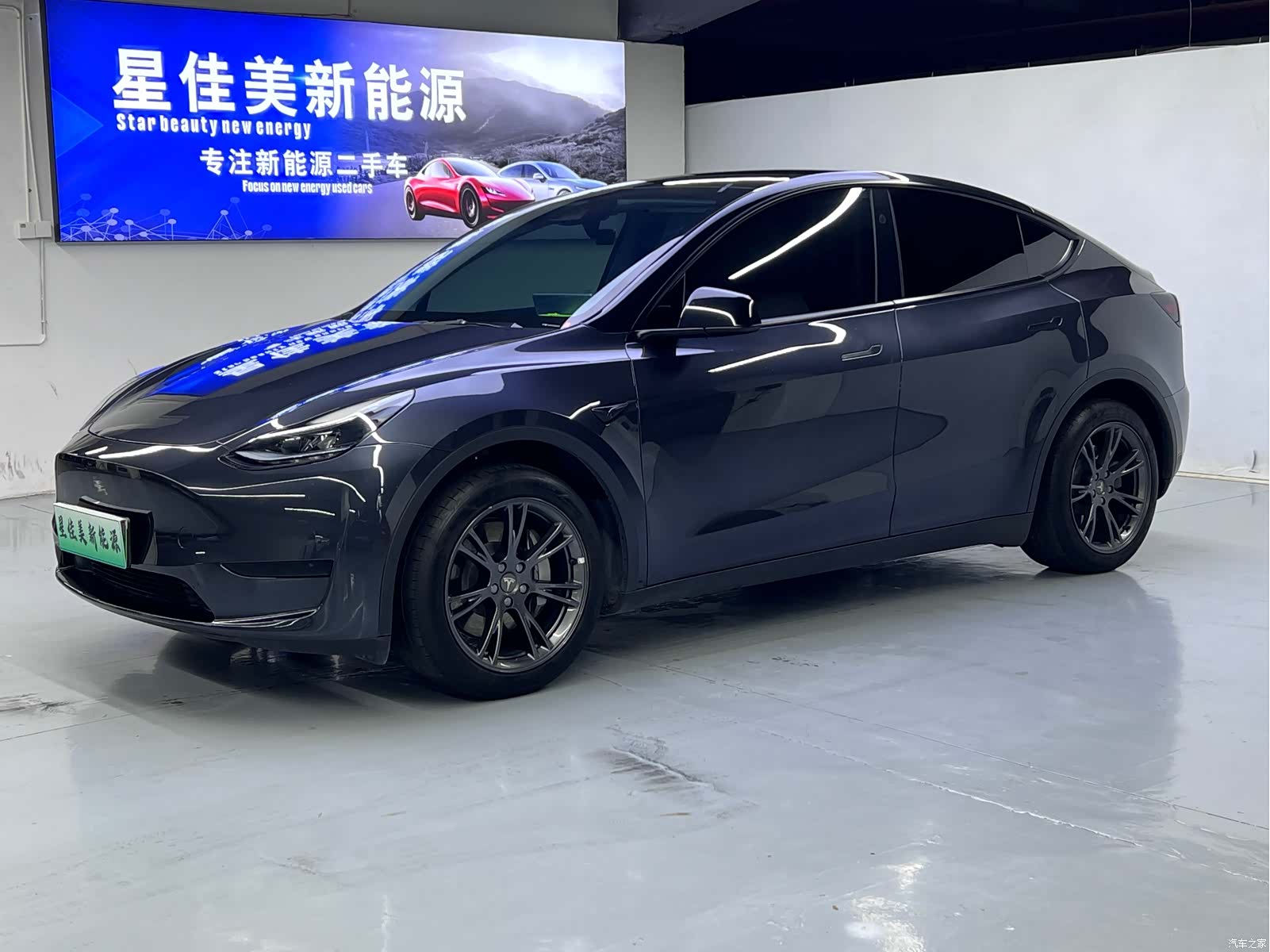 Tesla Model Y, 2024 1