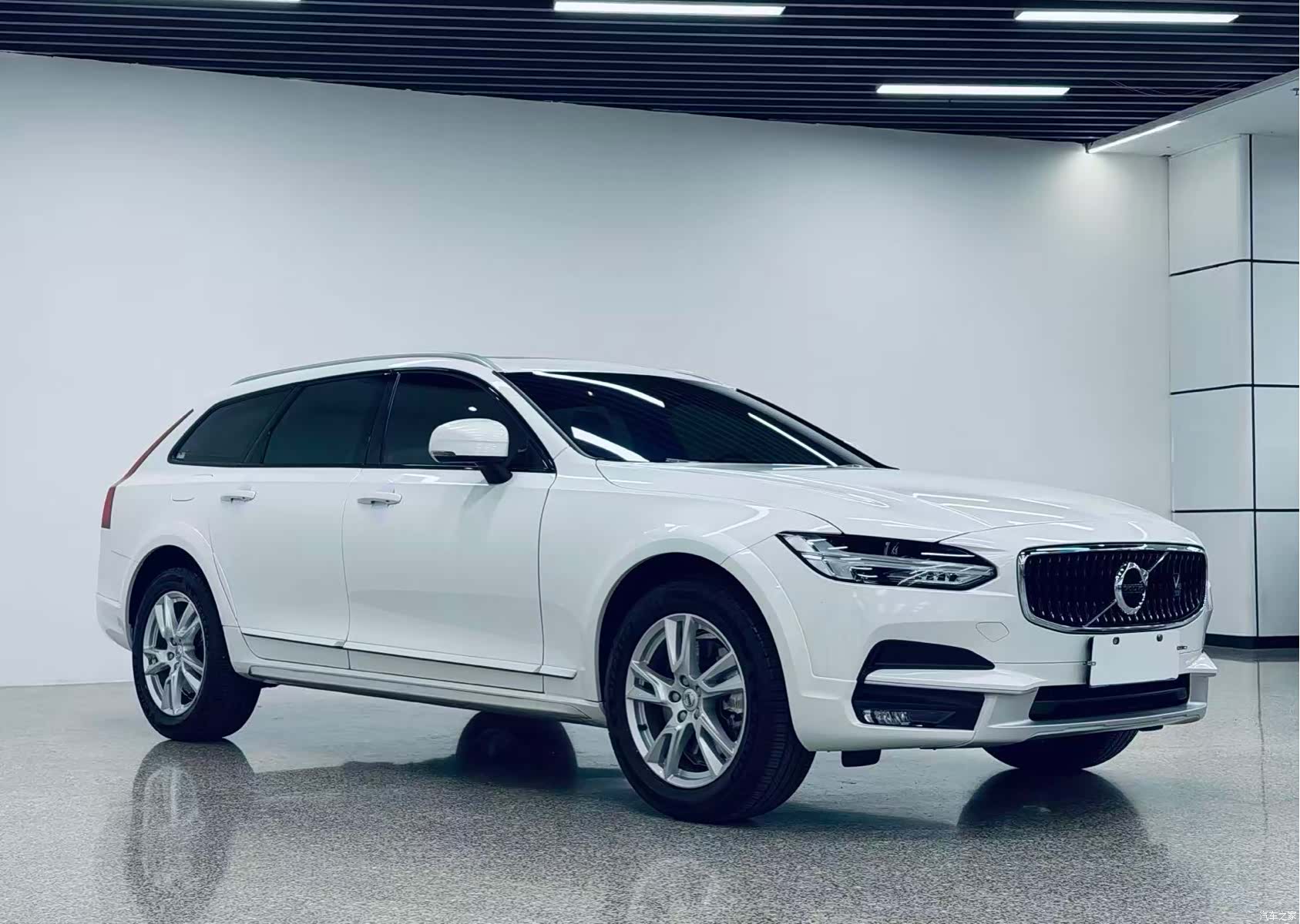 Volvo V90, 2018 6