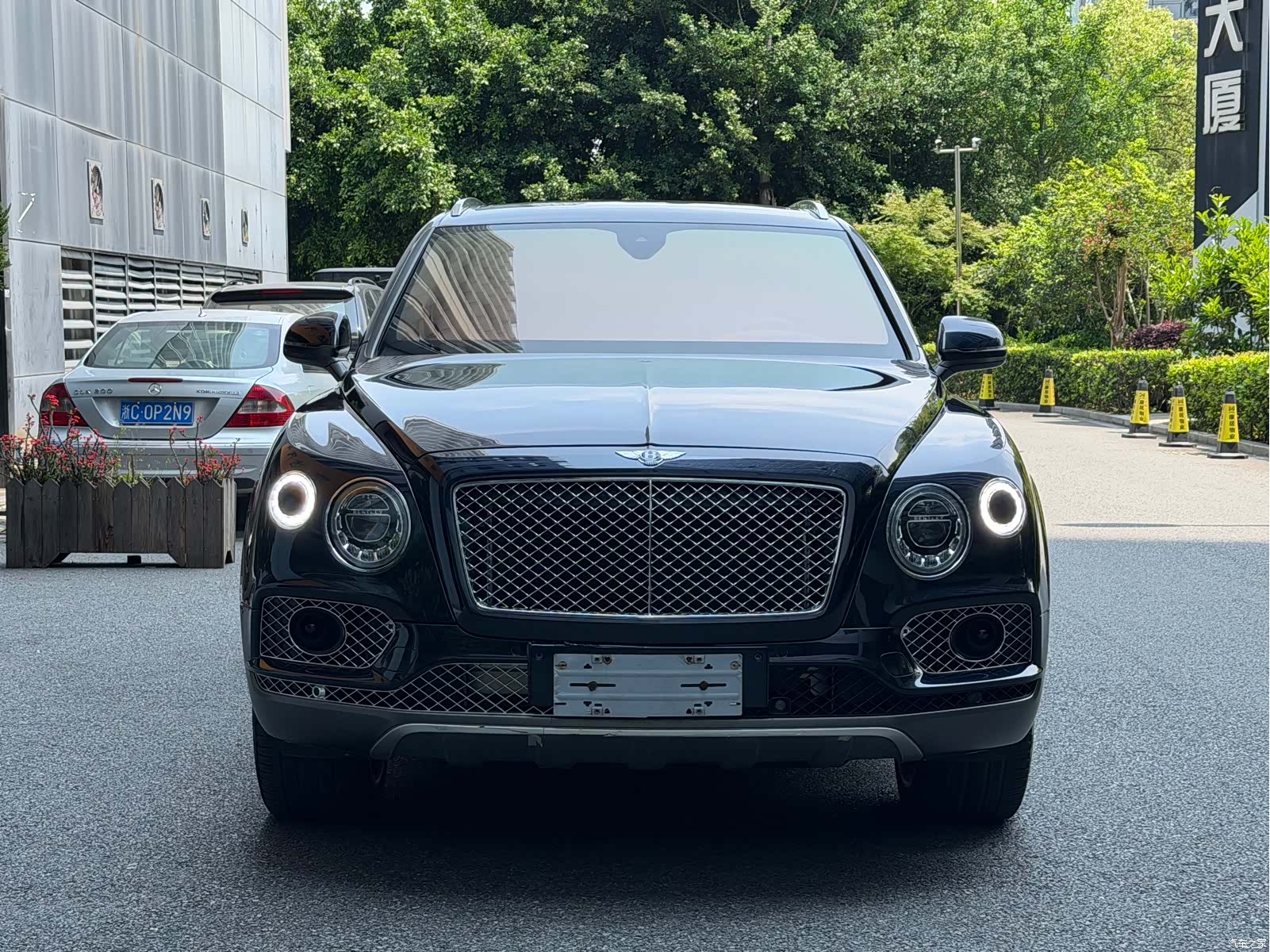 Bentley Bentayga, 2018 2