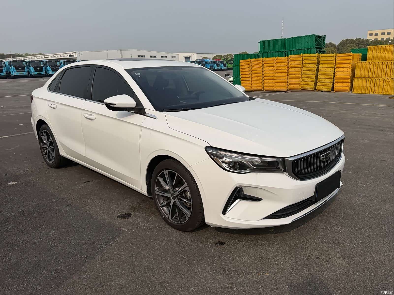 Geely Emgrand, 2021 3