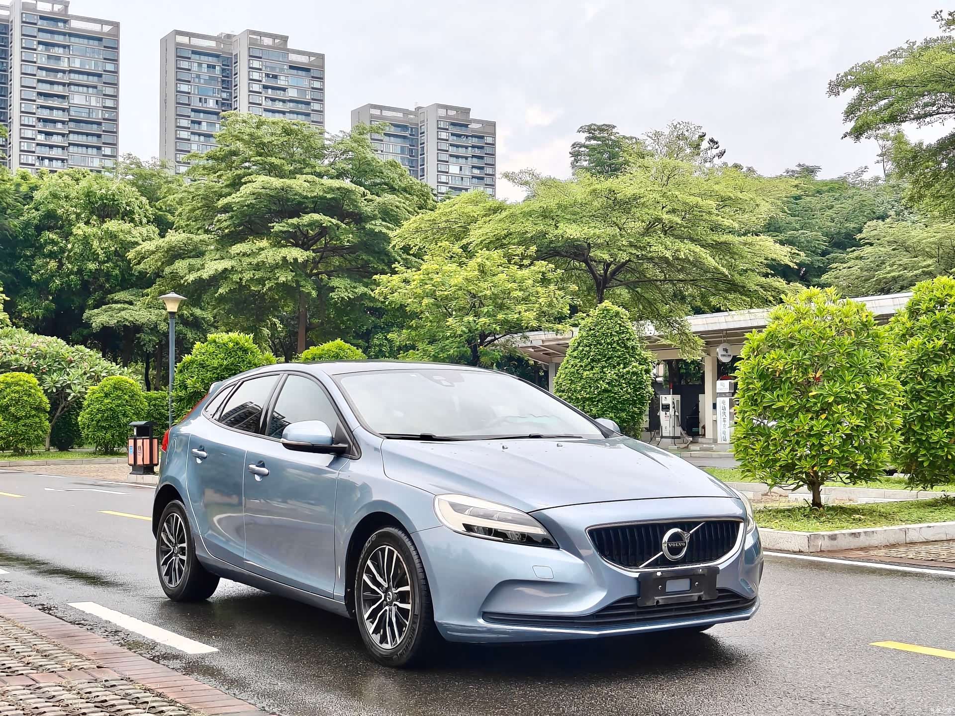 Volvo V40, 2017 4