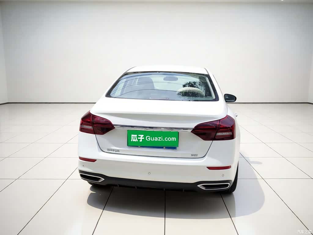 Geely Emgrand, 2021 3