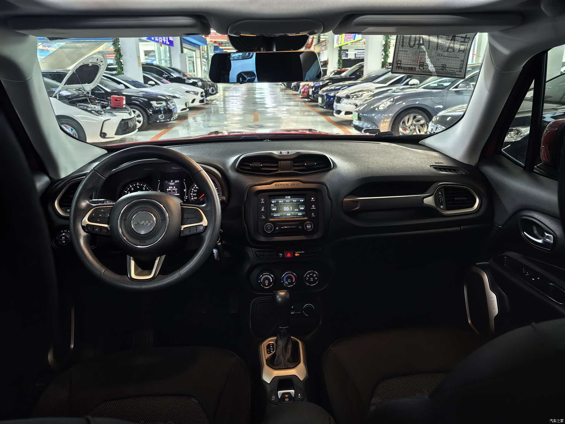 Jeep Renegade, 2017 все фото