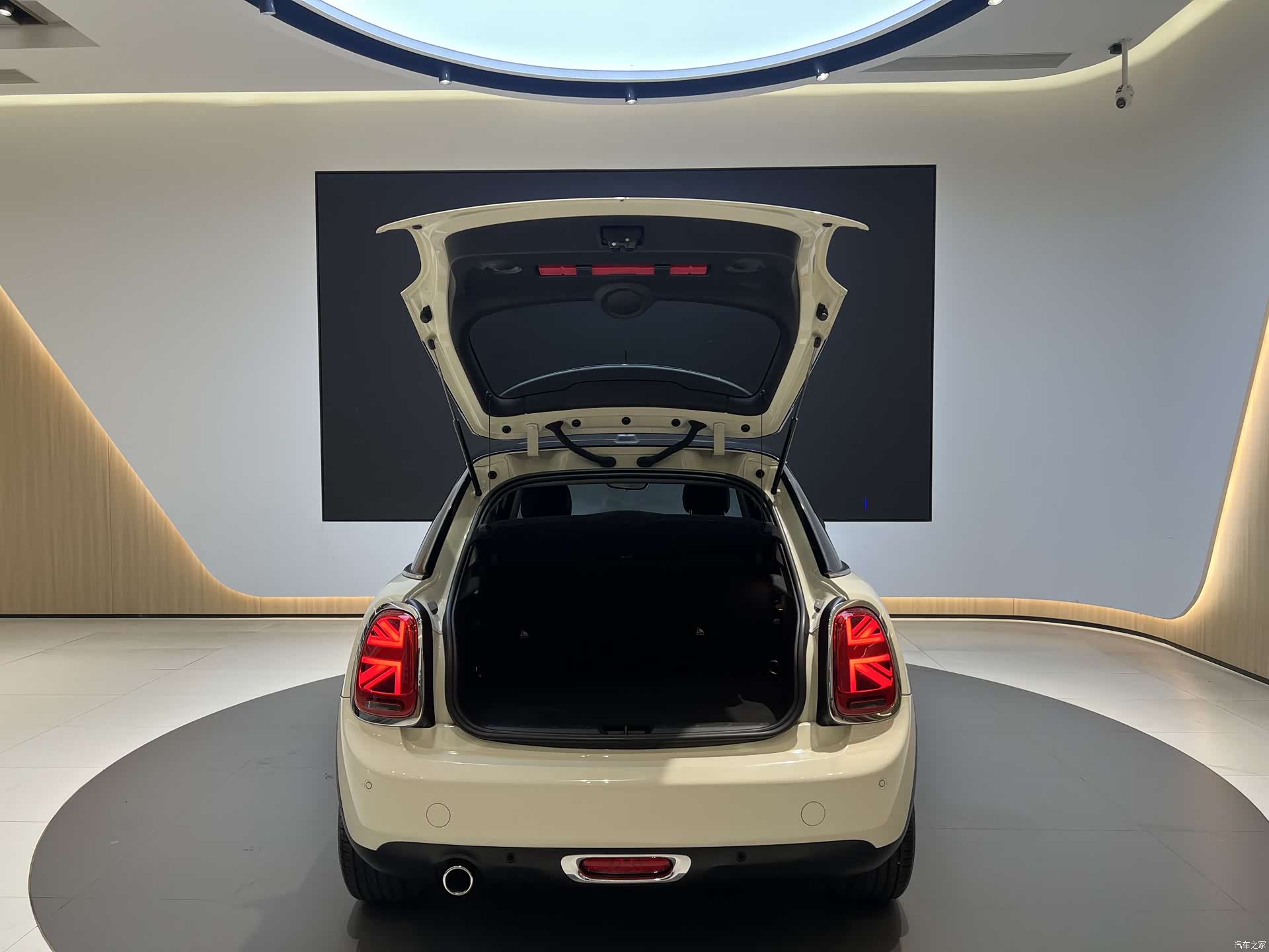 Mini Cooper, 2020 14