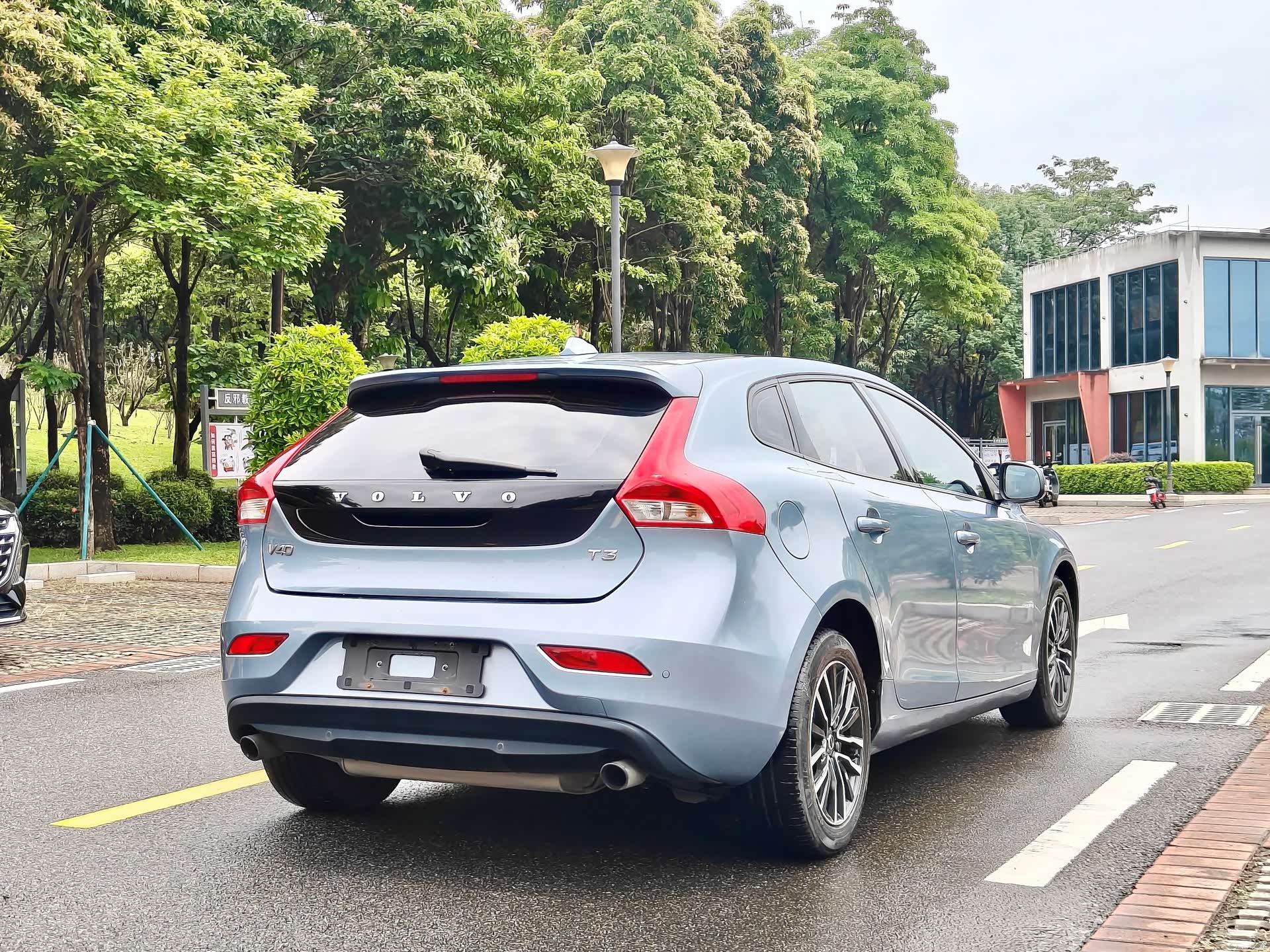 Volvo V40, 2017 все фото